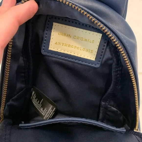 Anthropologie vegan Sling Bag - Picture 4 of 7